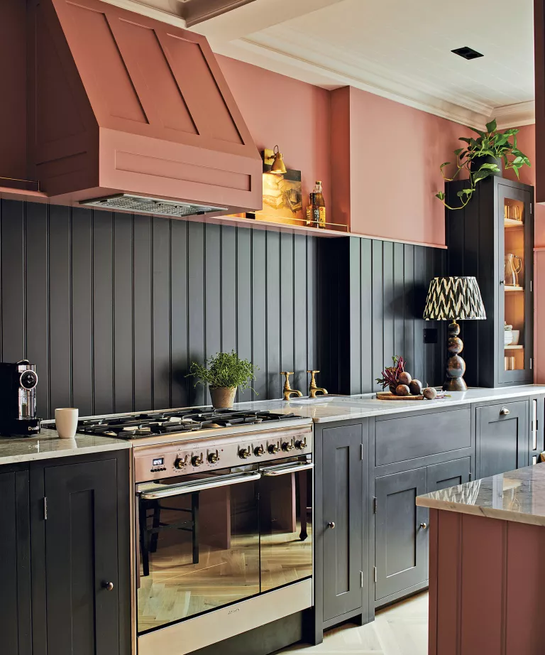 Decorating above kitchen cabinets – 10 ways to make a beautiful statement