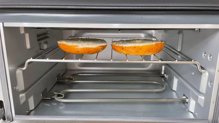 What to cook in a toaster oven? 10 foods to prepare on the countertop