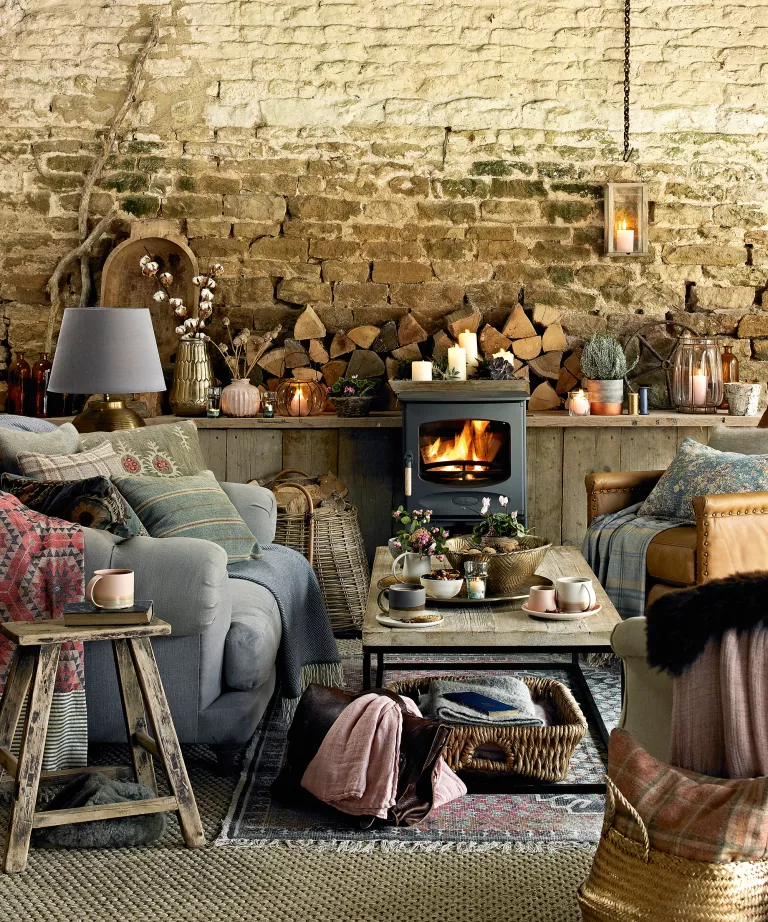 Fall mantel ideas – 10 tips for autumnal mantelpieces and fireplace decor