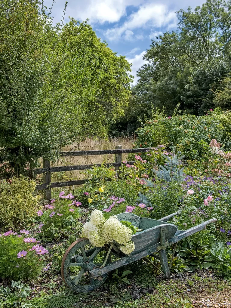 Garden fence ideas – 23 stylish ways to define your boundaries